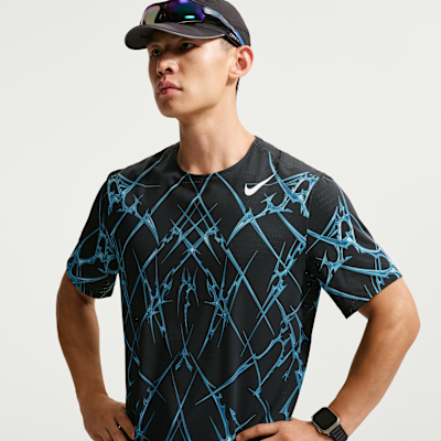 Nike DRI-FIT ジャケット L ブラック/ストライプ エアロスイフト NIKE公式】ナイキ エアロスイフト メンズ Dri-FIT ADV プリント